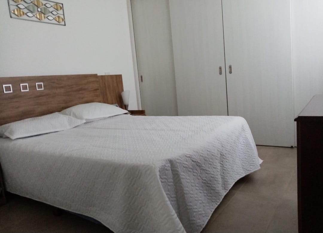 Amplio e Iluminado Apartamento para Venta en Belén, Loma los Bernal