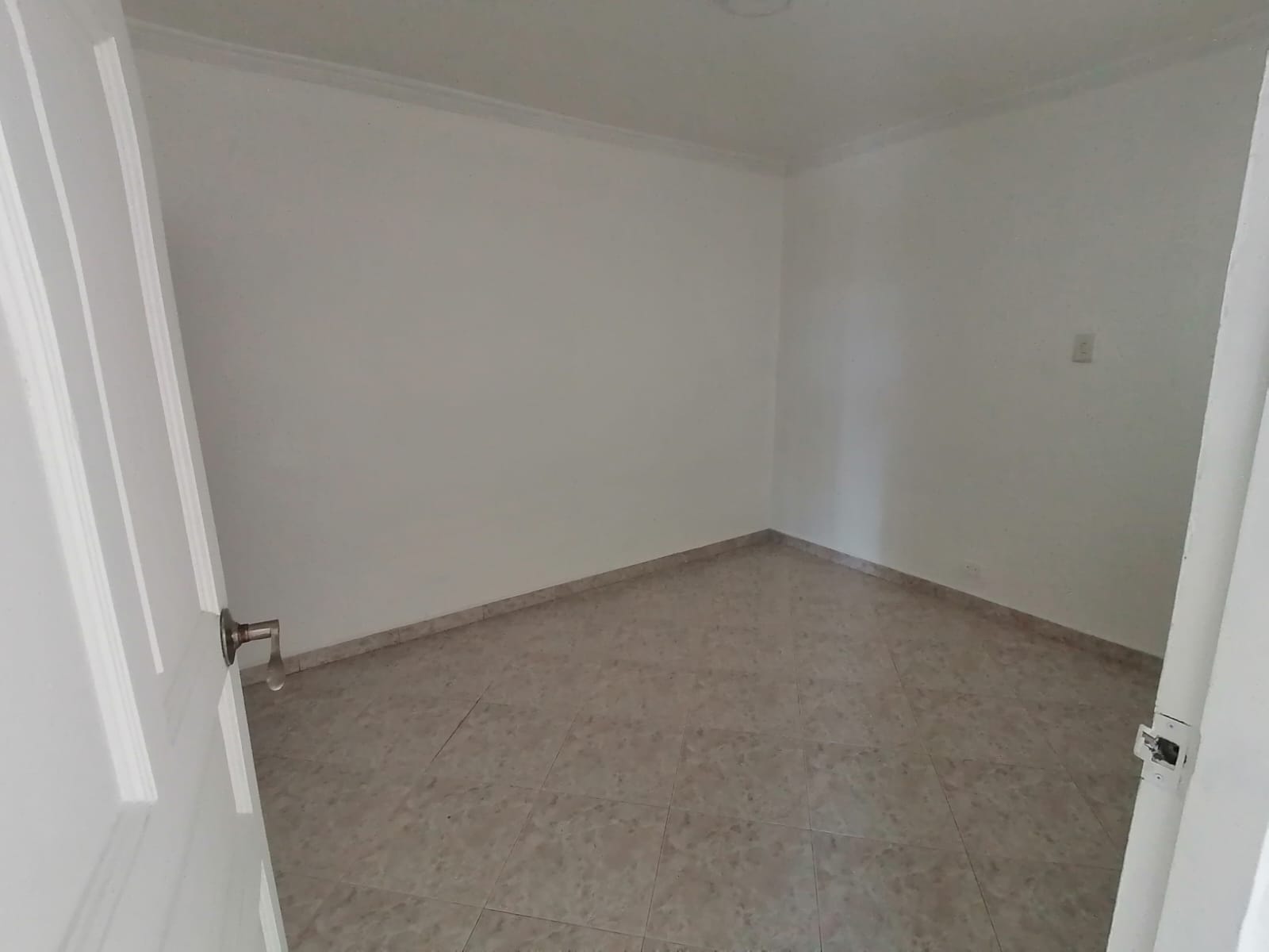 Se Vende Casa En Robledo El Diamante, Medellin