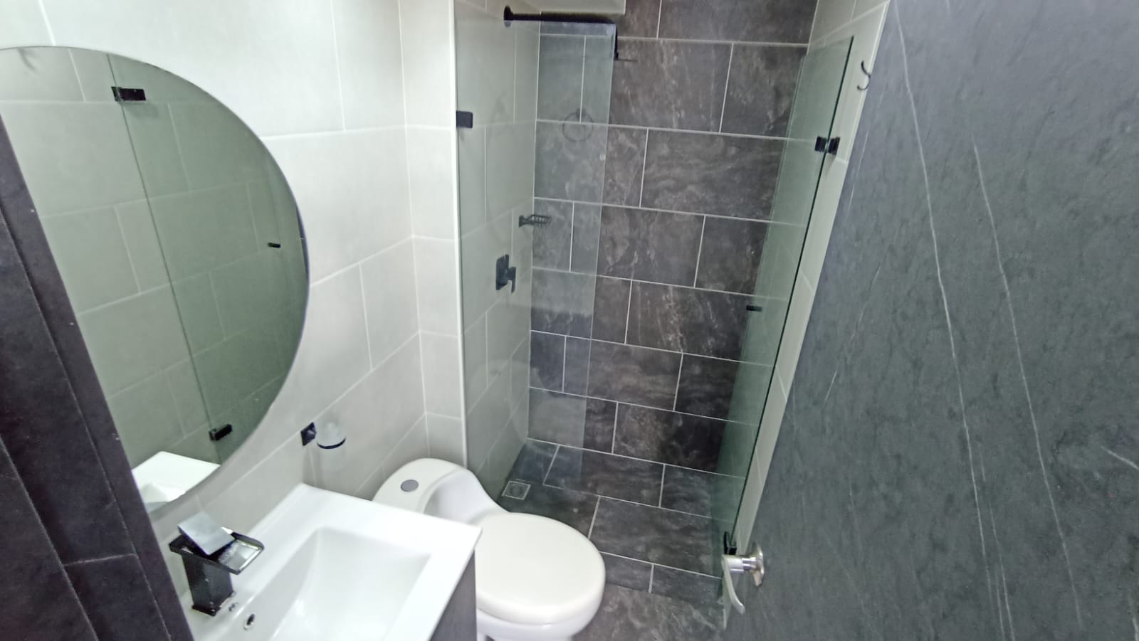 Se Arrienda Apartamento en Amazonia, Bello, Antoquia