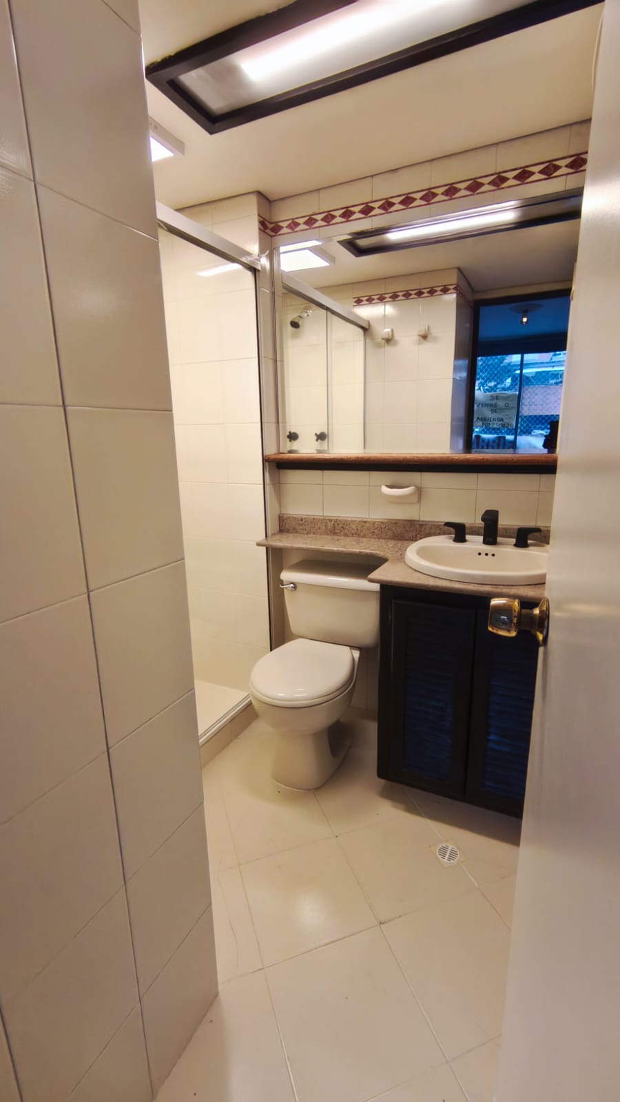 Se Arrienda Apartamento en la Loma de los Bernal, Medellín