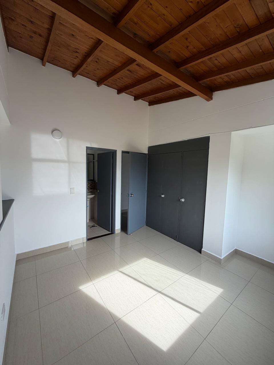 Se Arrienda Apartamento en Laureles La Castellana Medellín
