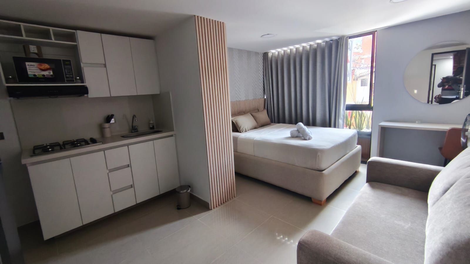Se Arrienda Apartaestudio Amoblado, en San Javier, Medellín