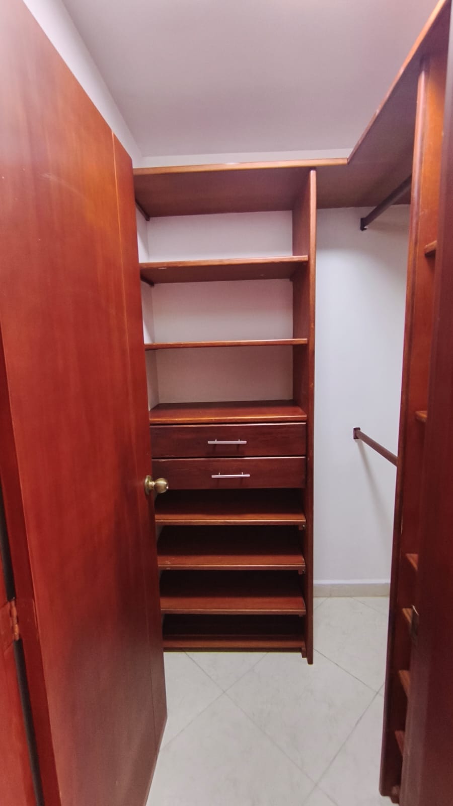 Se Arrienda Apartamento en los Colores, Medellín