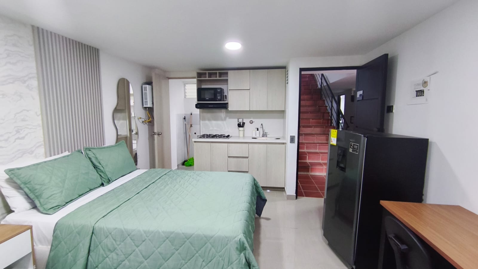 Se Arrienda Apartaestudio Amoblado, en San Javier, Medellín