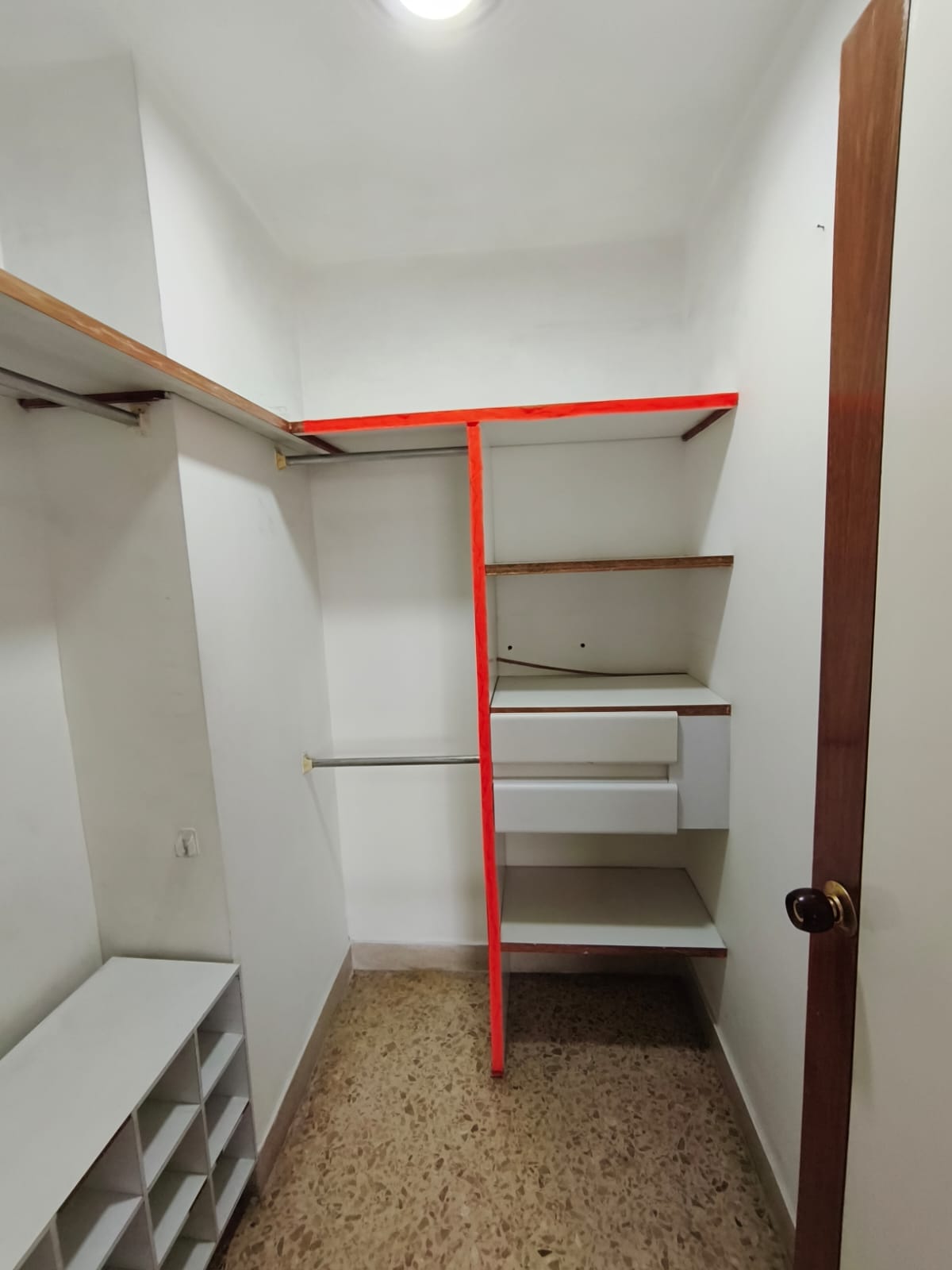 Se Arrienda Apartamento en el Laureles, Medellín