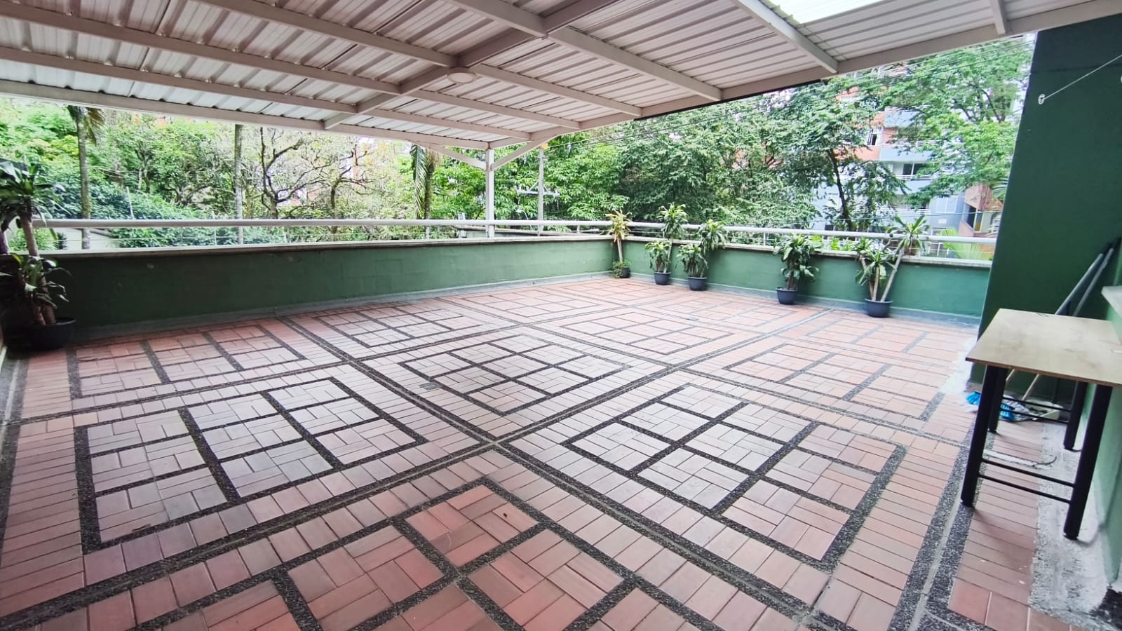 Se Arrienda Apartamento en la Loma de los Bernal, Medellín