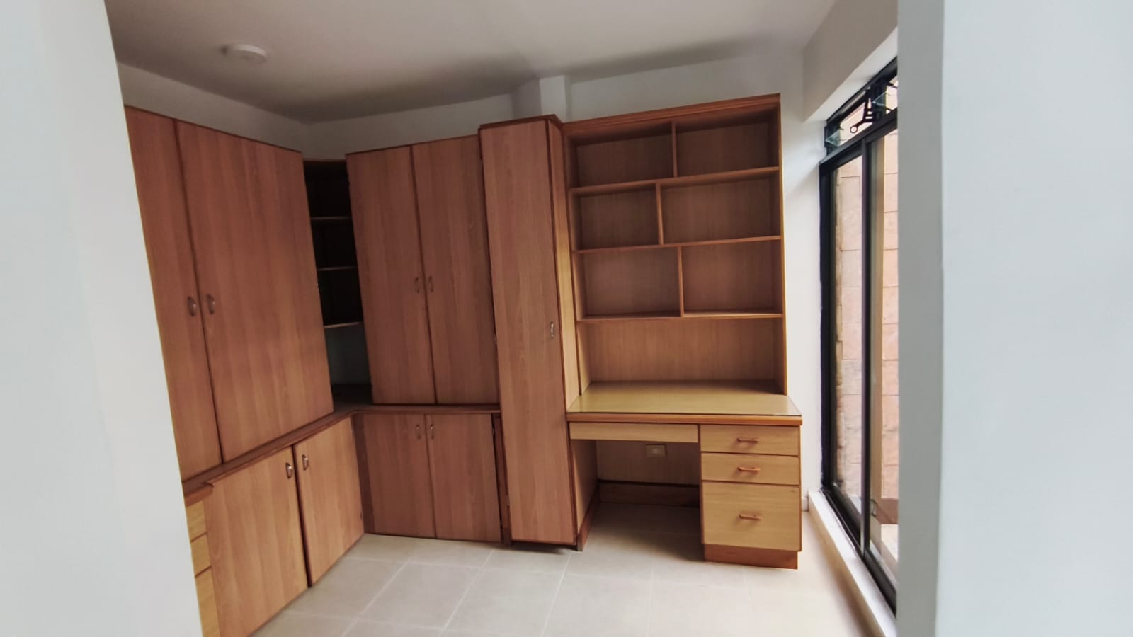 Se Arrienda Casa en Primer Piso en la Castellana, Medellín