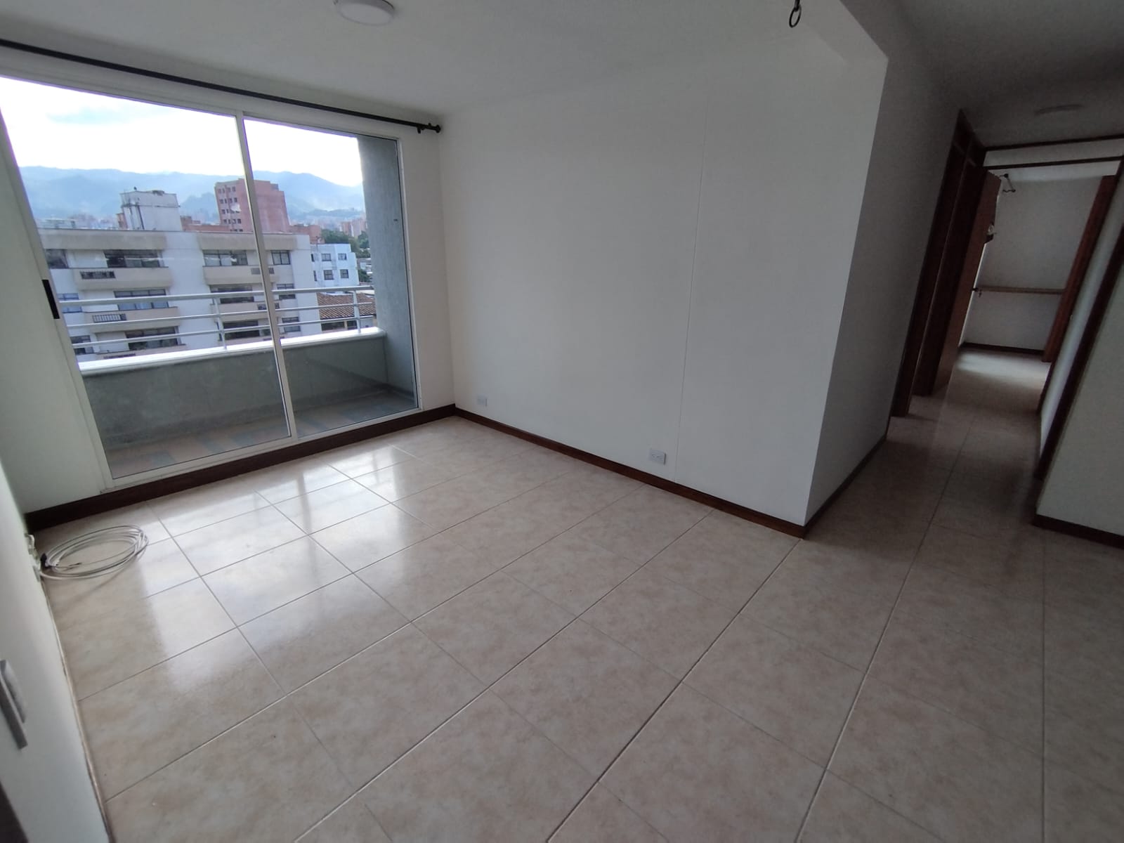 Se arrienda apartamento en Aires de Valencia,Estadio,Medellín