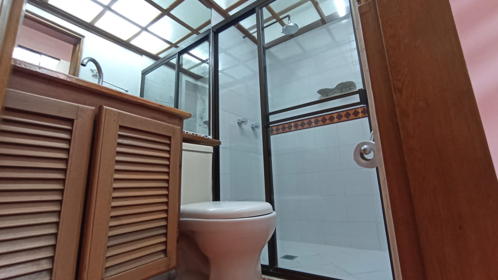Se Arrienda Casa Unifamiliar en la Loma de las Brujas, Envigado