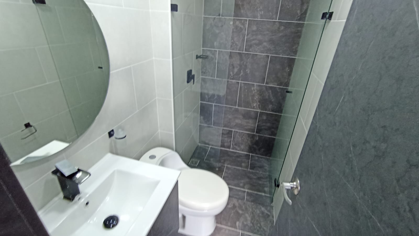 Se Arrienda Apartamento en Amazonia, Bello, Antoquia