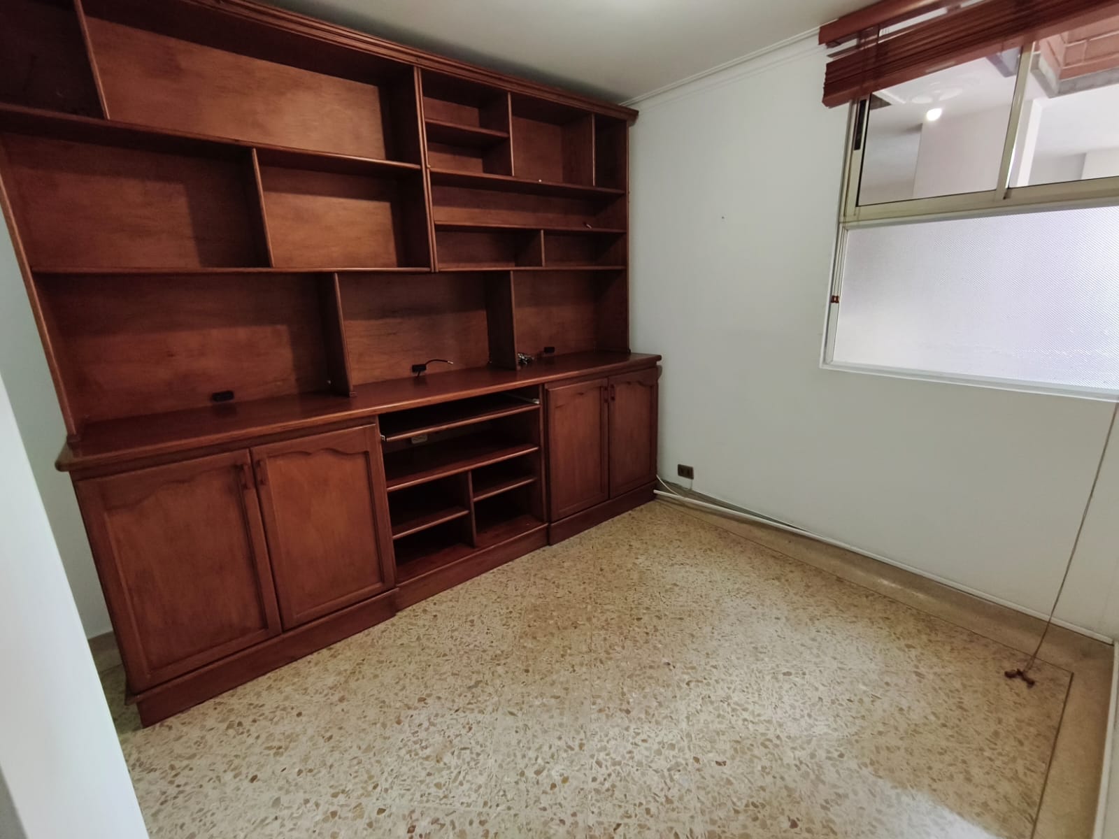 Se Arrienda Apartamento en el Laureles, Medellín