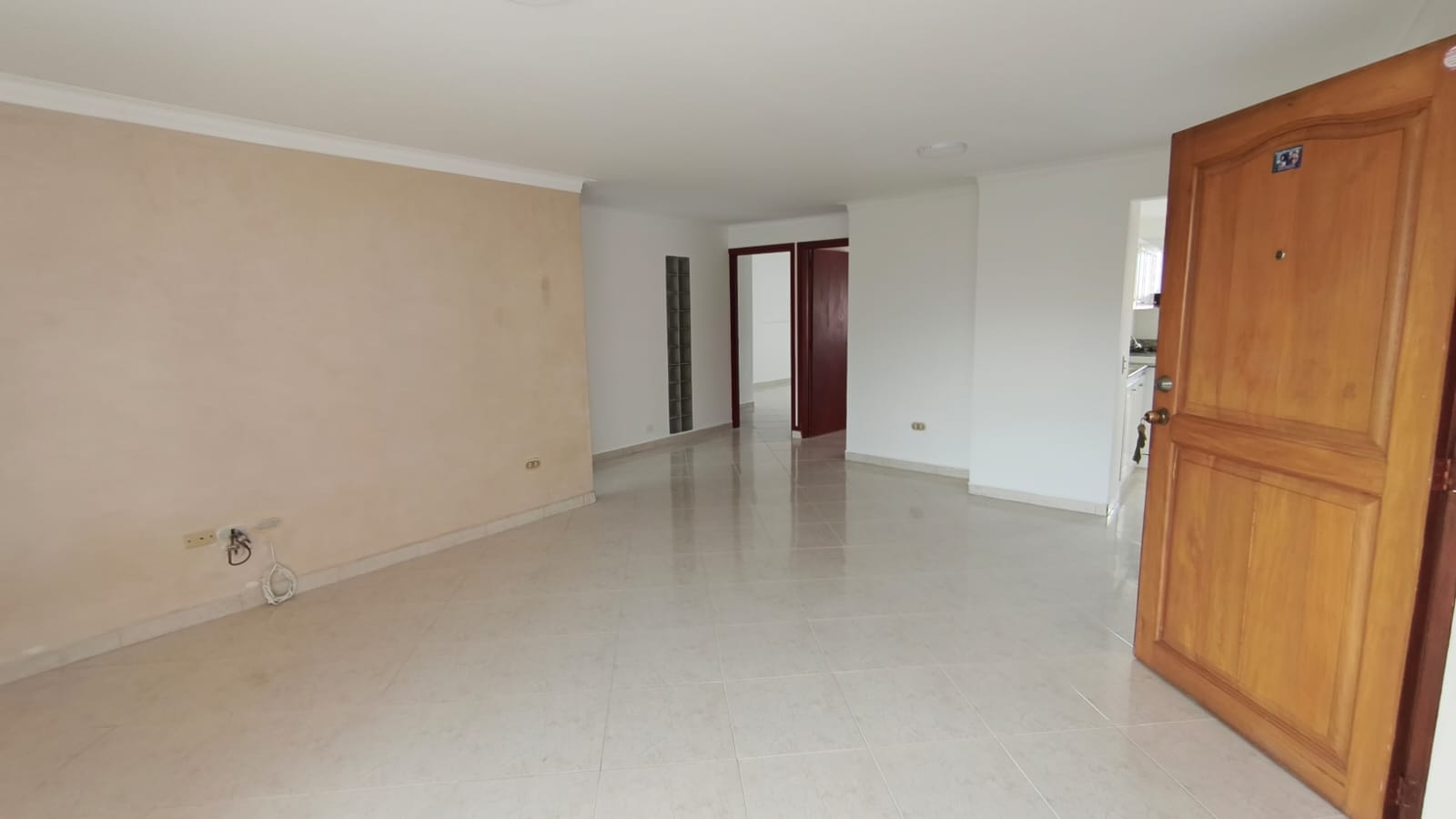 Se Arrienda Apartamento en los Colores, Medellín