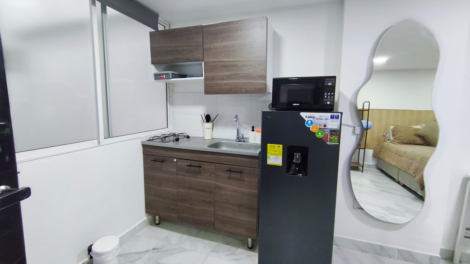 Se Arrienda Apartaestudio Amoblado, en San Javier, Medellín