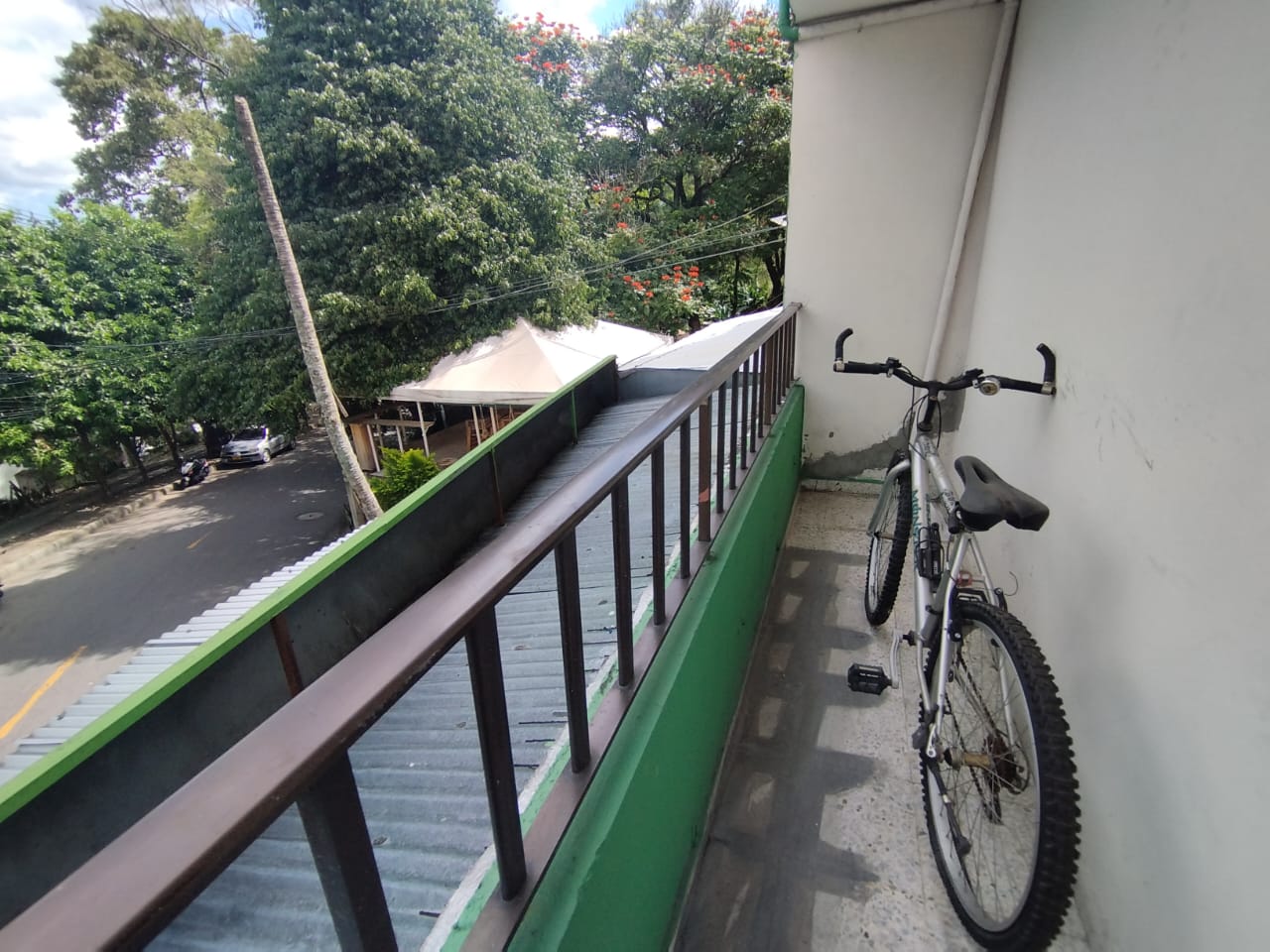 Se Vende Casa Esquinera, en Robledo Villa Flora, Medellín