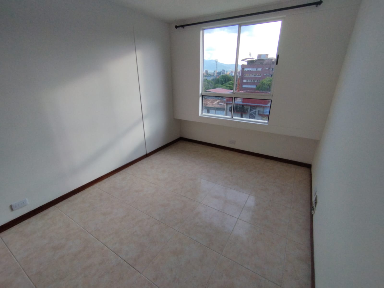 Se arrienda apartamento en Aires de Valencia,Estadio,Medellín