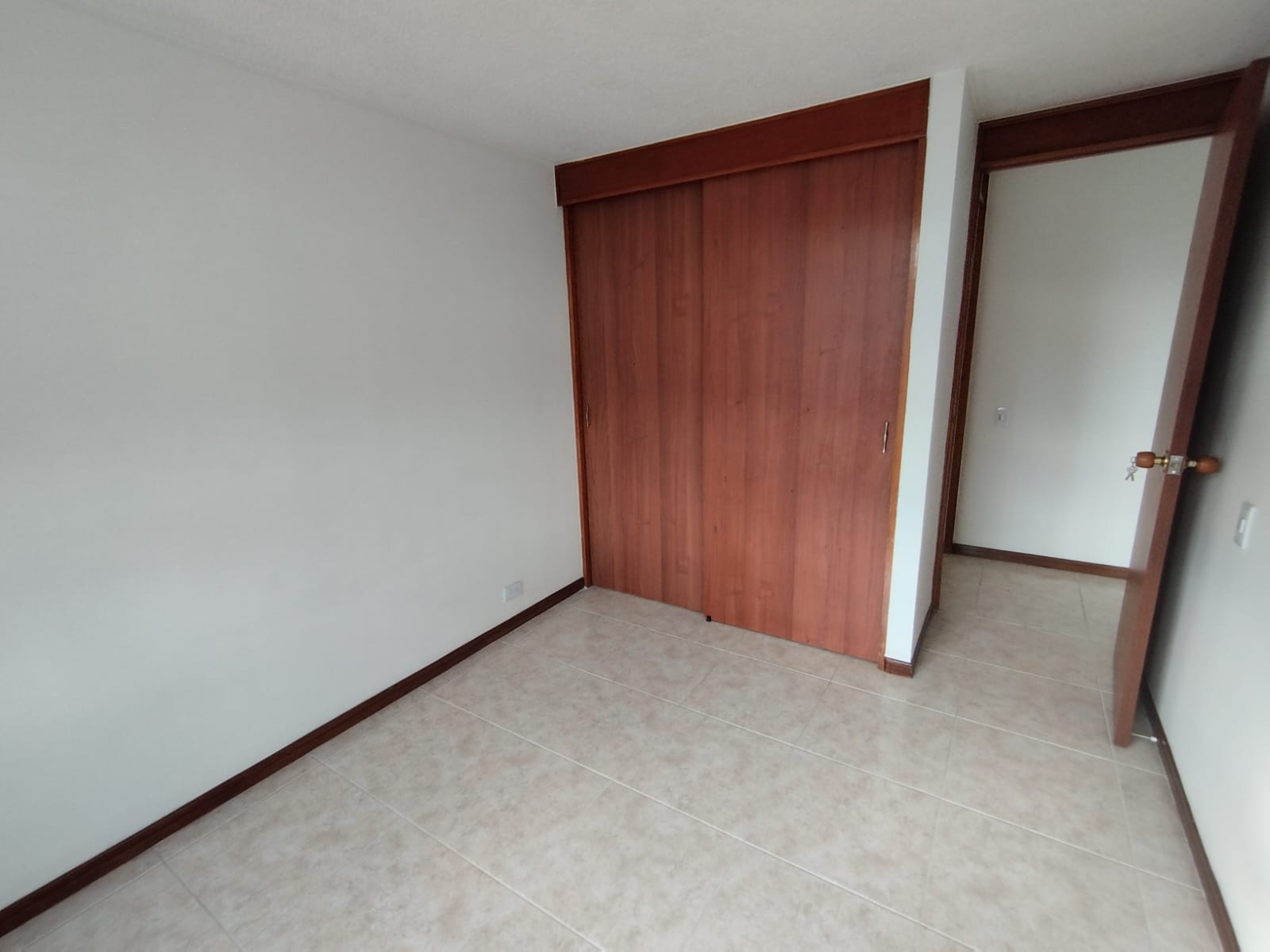 Se arrienda apartamento en Aires de Valencia,Estadio,Medellín