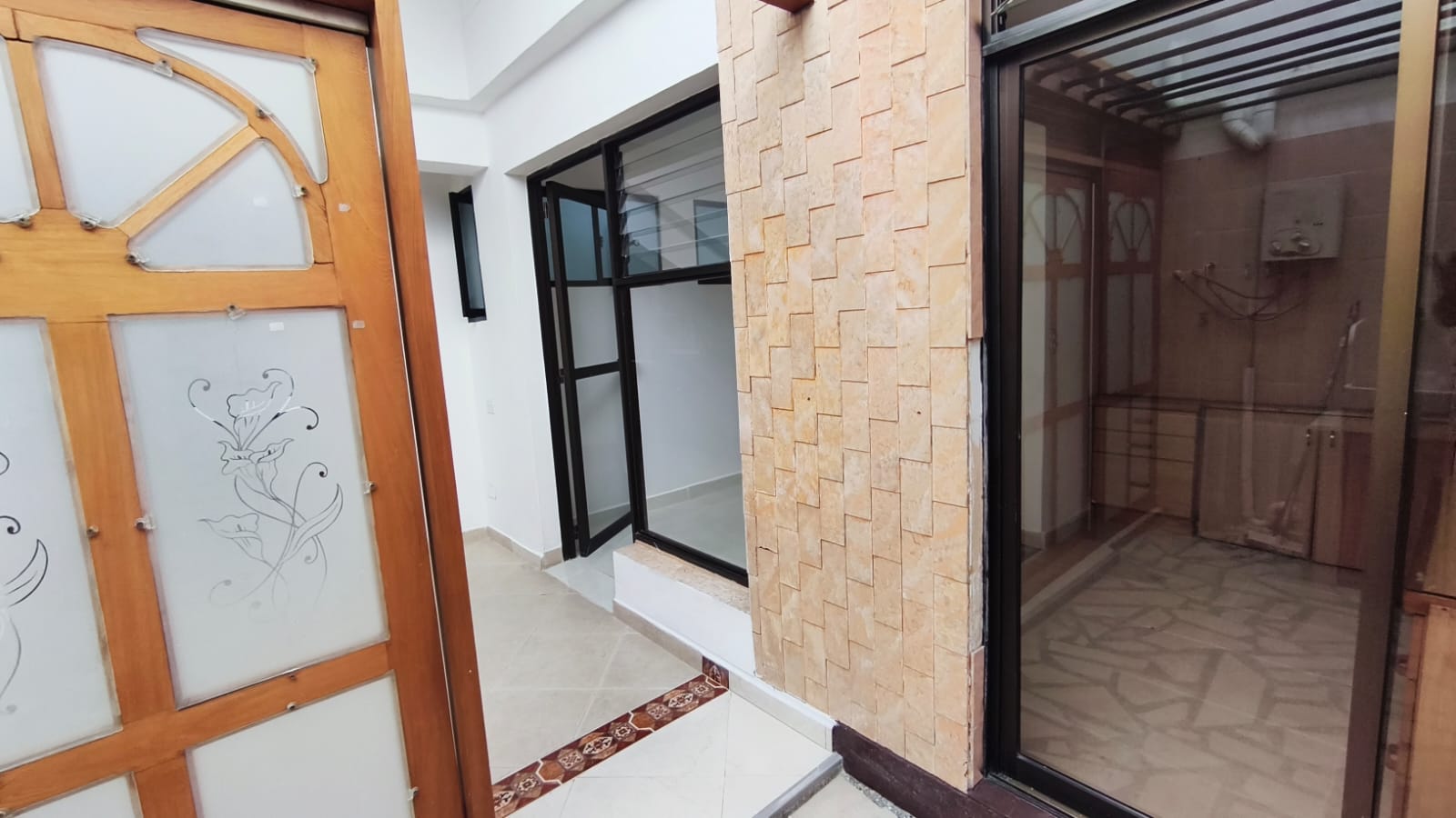 Se Arrienda Casa en Primer Piso en la Castellana, Medellín