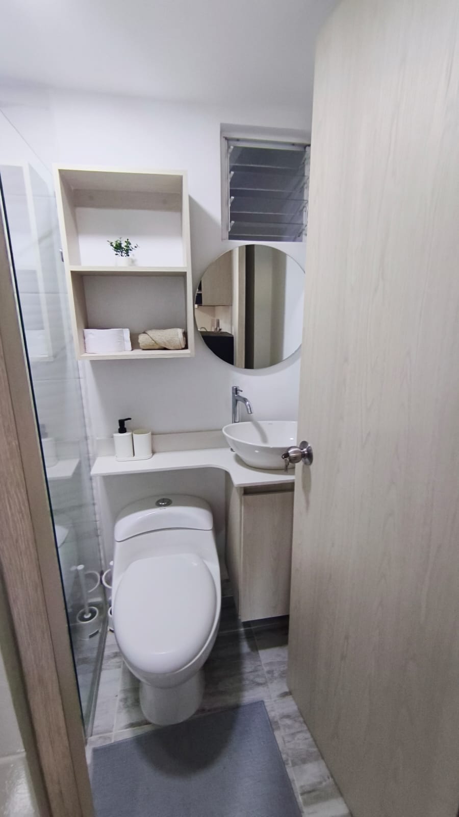 Se Arrienda Apartaestudio Amoblado, en San Javier, Medellín