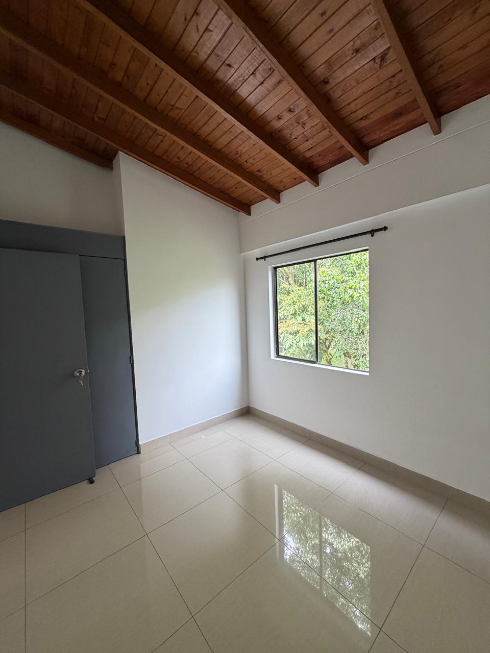 Se Arrienda Apartamento en Laureles La Castellana Medellín