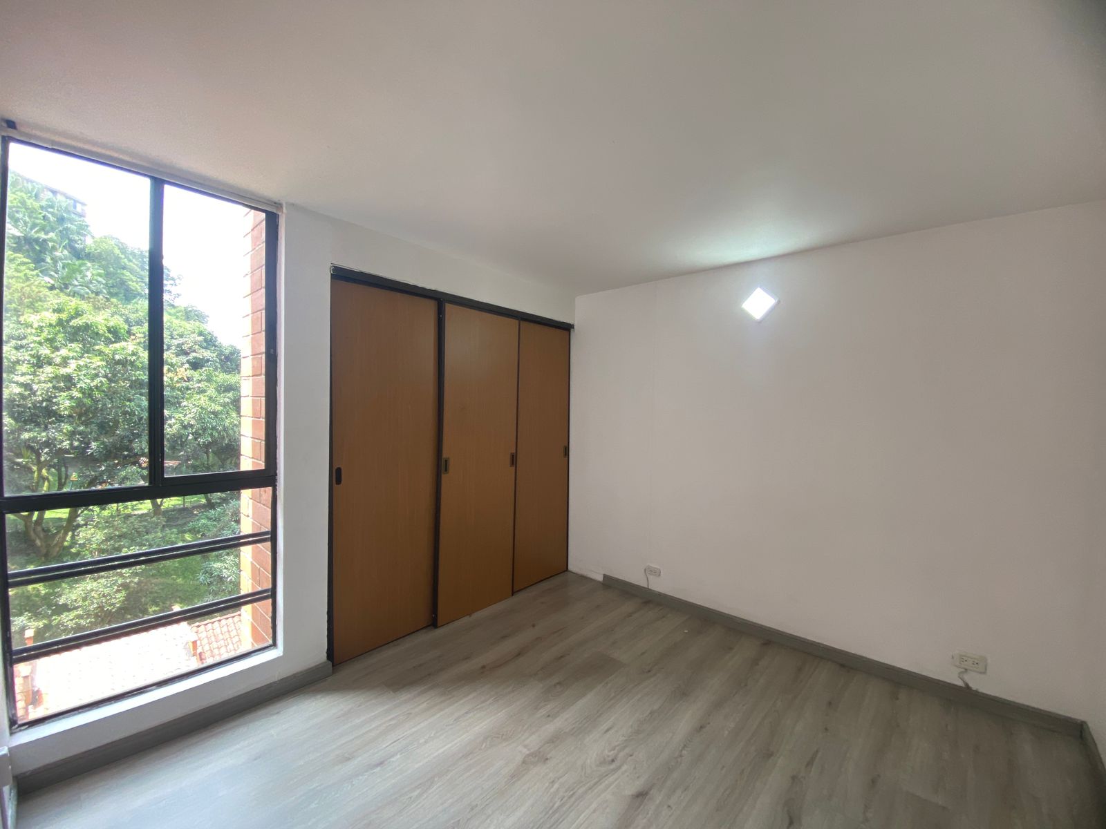 Moderno Apartamento para Arriendo en San Diego, Medellín