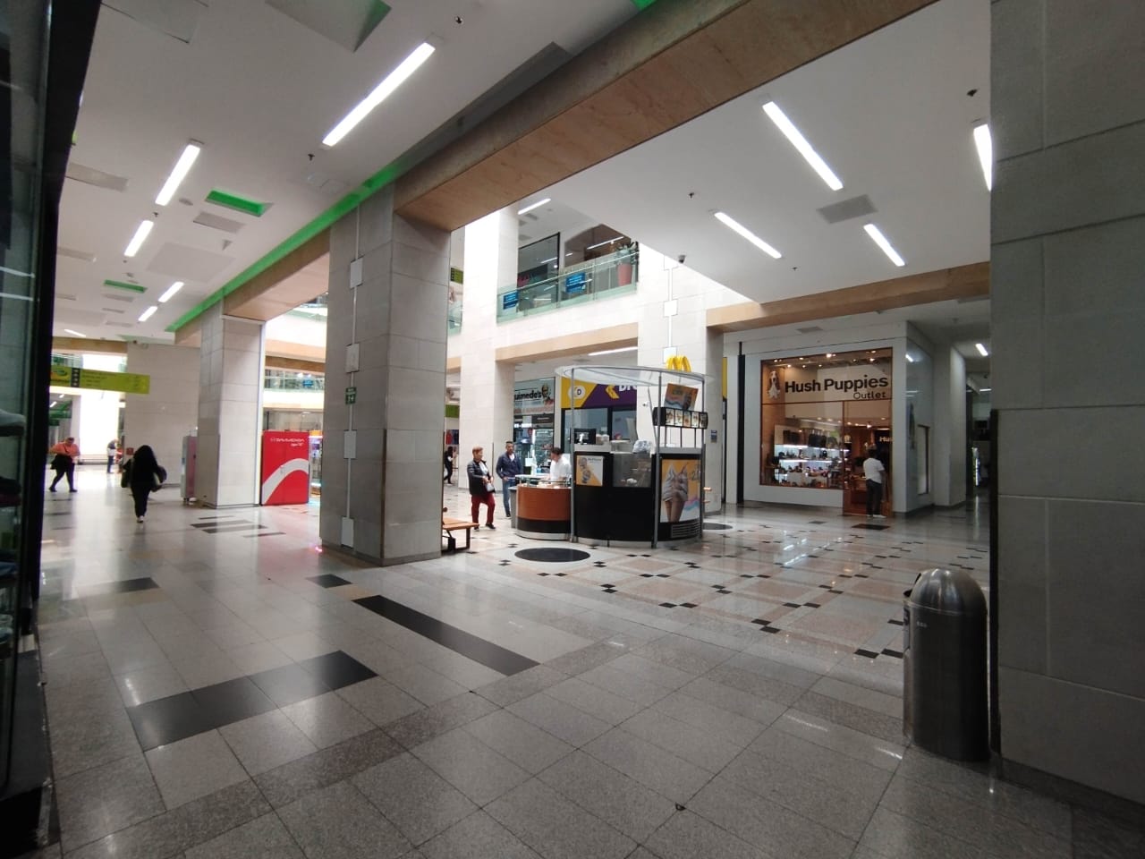 Se arrienda Local C.comercial Bulevar Niza Bogotá