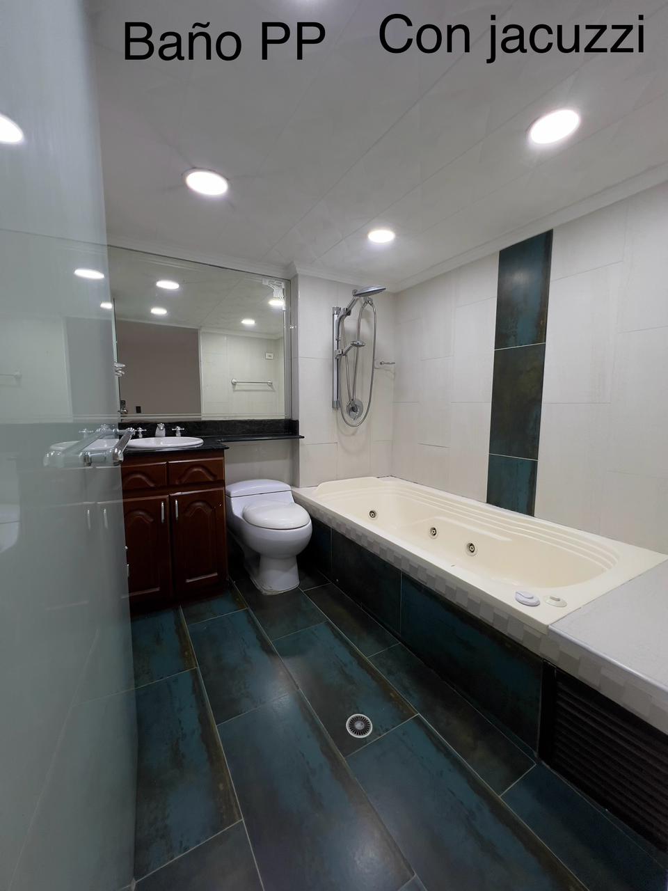 Se Vende Apartamento En Los Colores, Medellin
