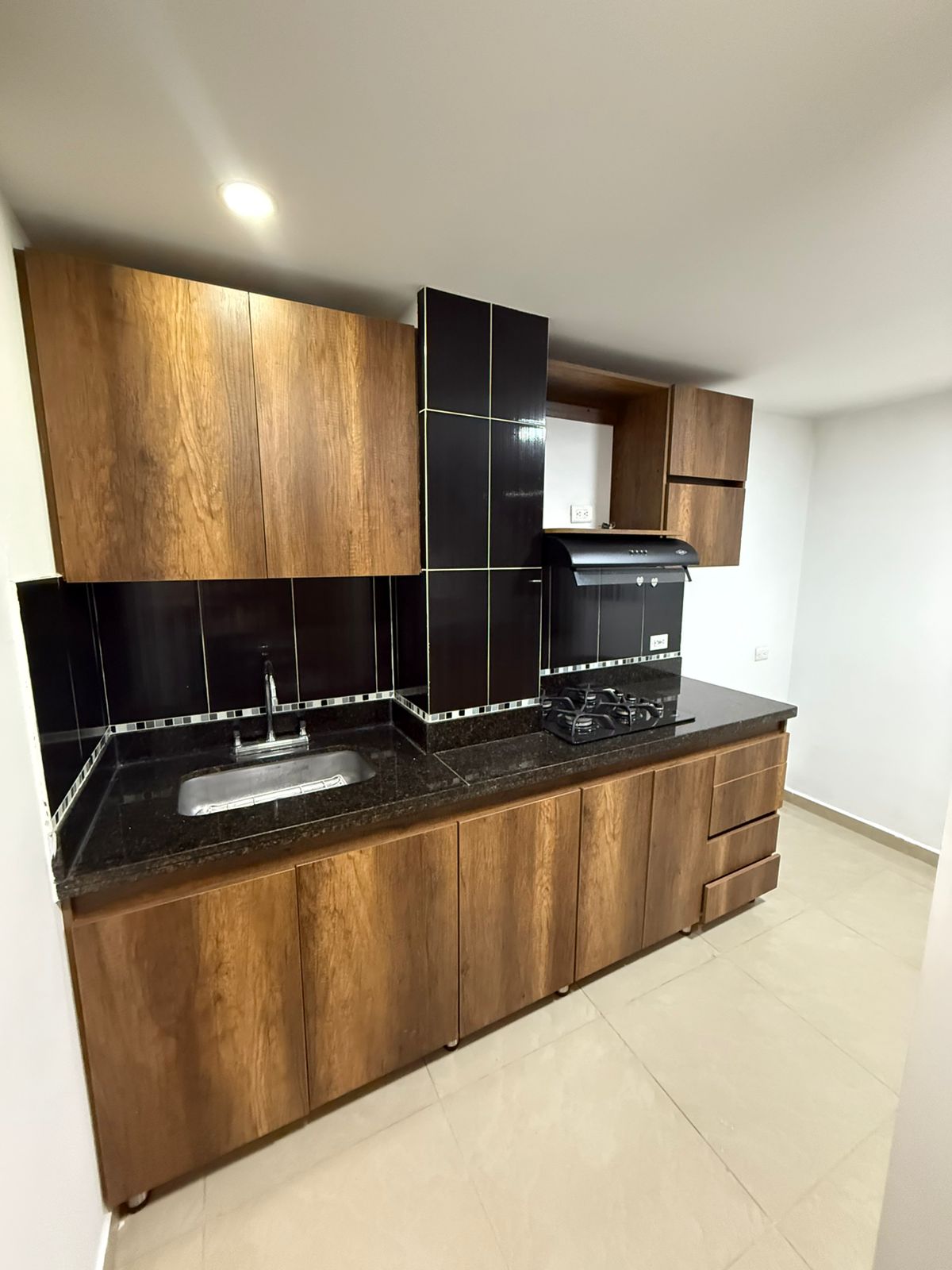 Se Arrienda Apartamento En La Castellana, Medellín