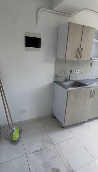 Se Arrienda Apartaestudio En Campo Amor, Medellin