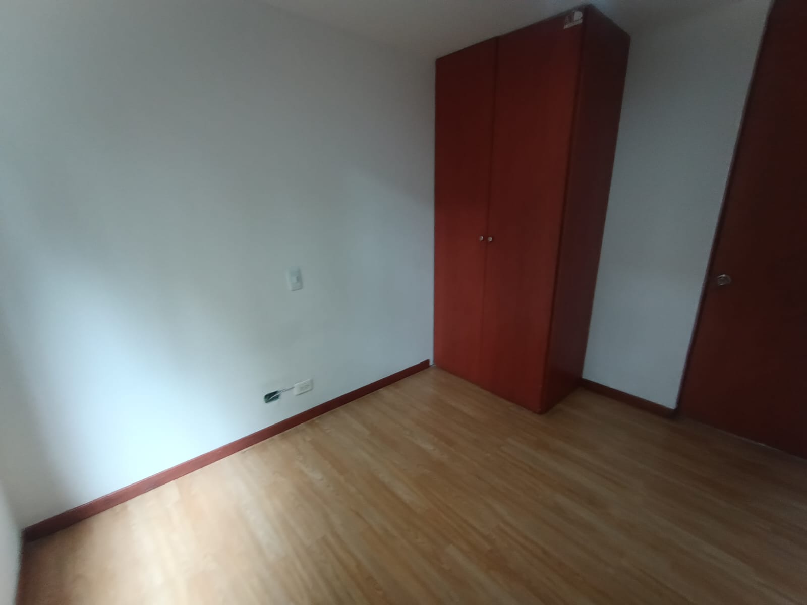 Se Arrienda Apartamento en la Loma de los Bernal, Medelín