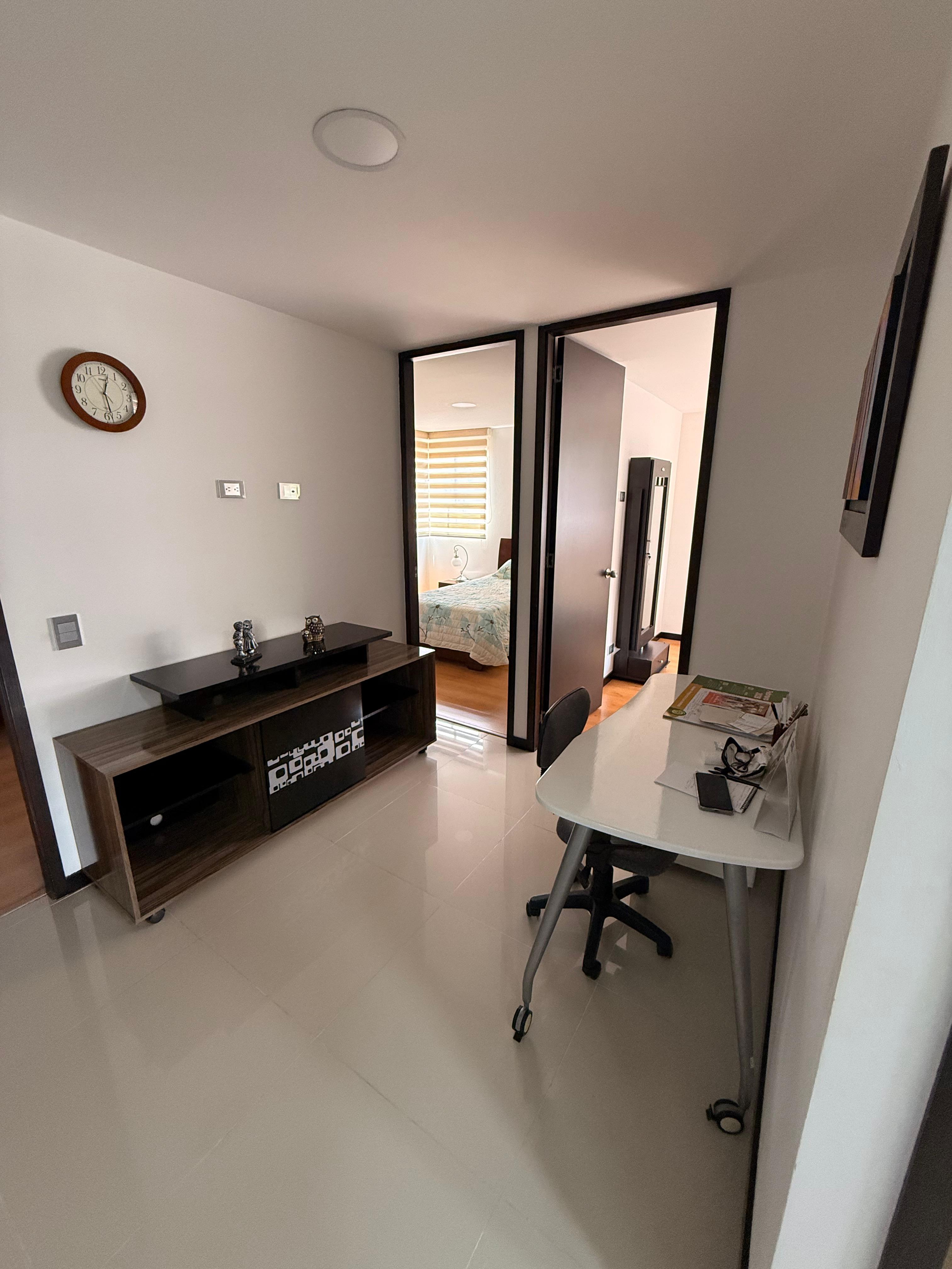 Amplio Apartamento para la Venta en Robledo, Pilarica