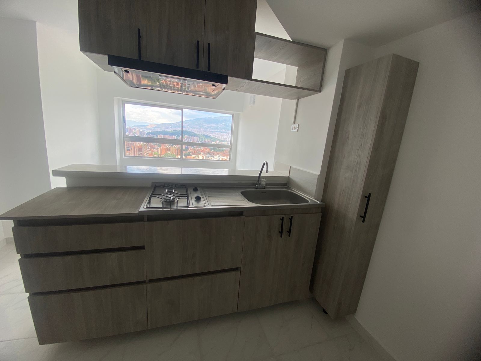 Apartamento para Estrenar en Arriendo Sector La America, Cristobal