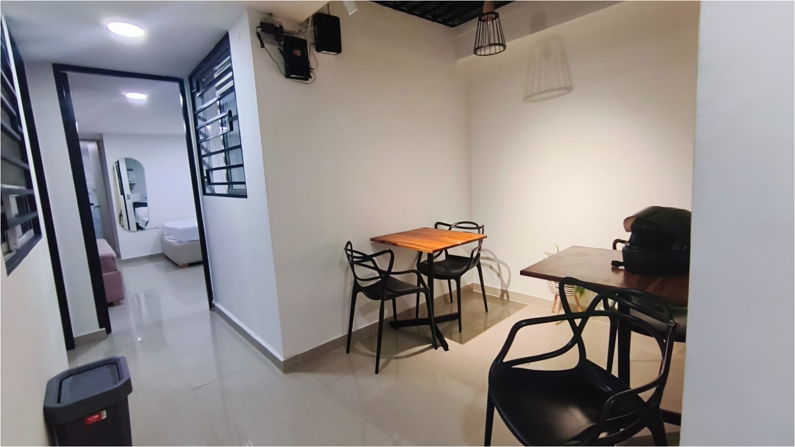 Se Arrienda Apartaestudio Amoblado, en San Javier, Medellín