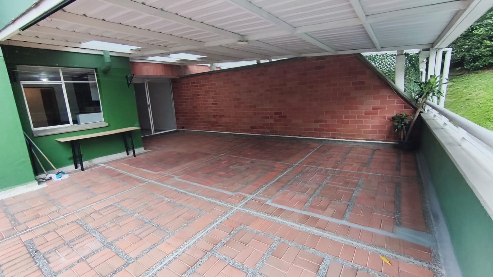 Se Arrienda Apartamento en la Loma de los Bernal, Medellín