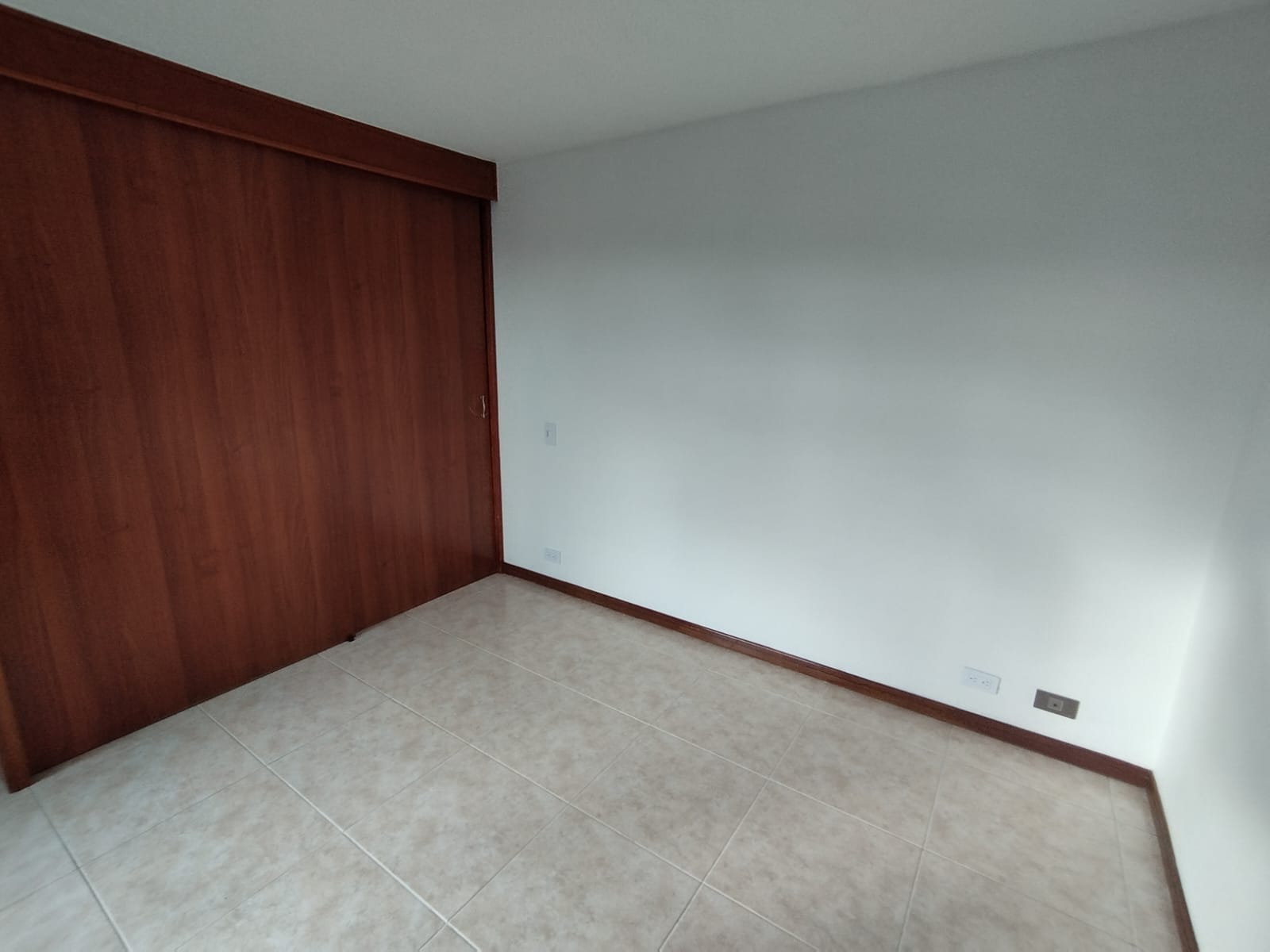 Se arrienda apartamento en Aires de Valencia,Estadio,Medellín