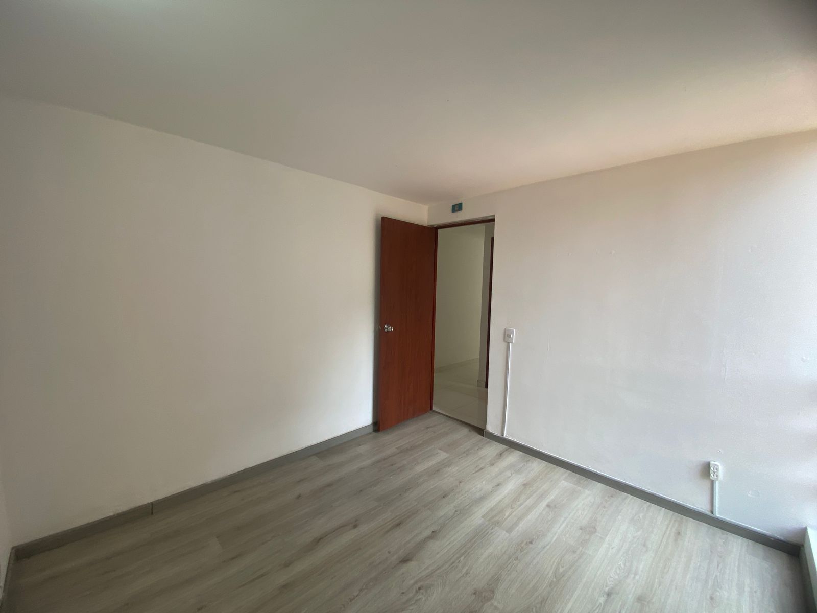 Moderno Apartamento para Arriendo en San Diego, Medellín