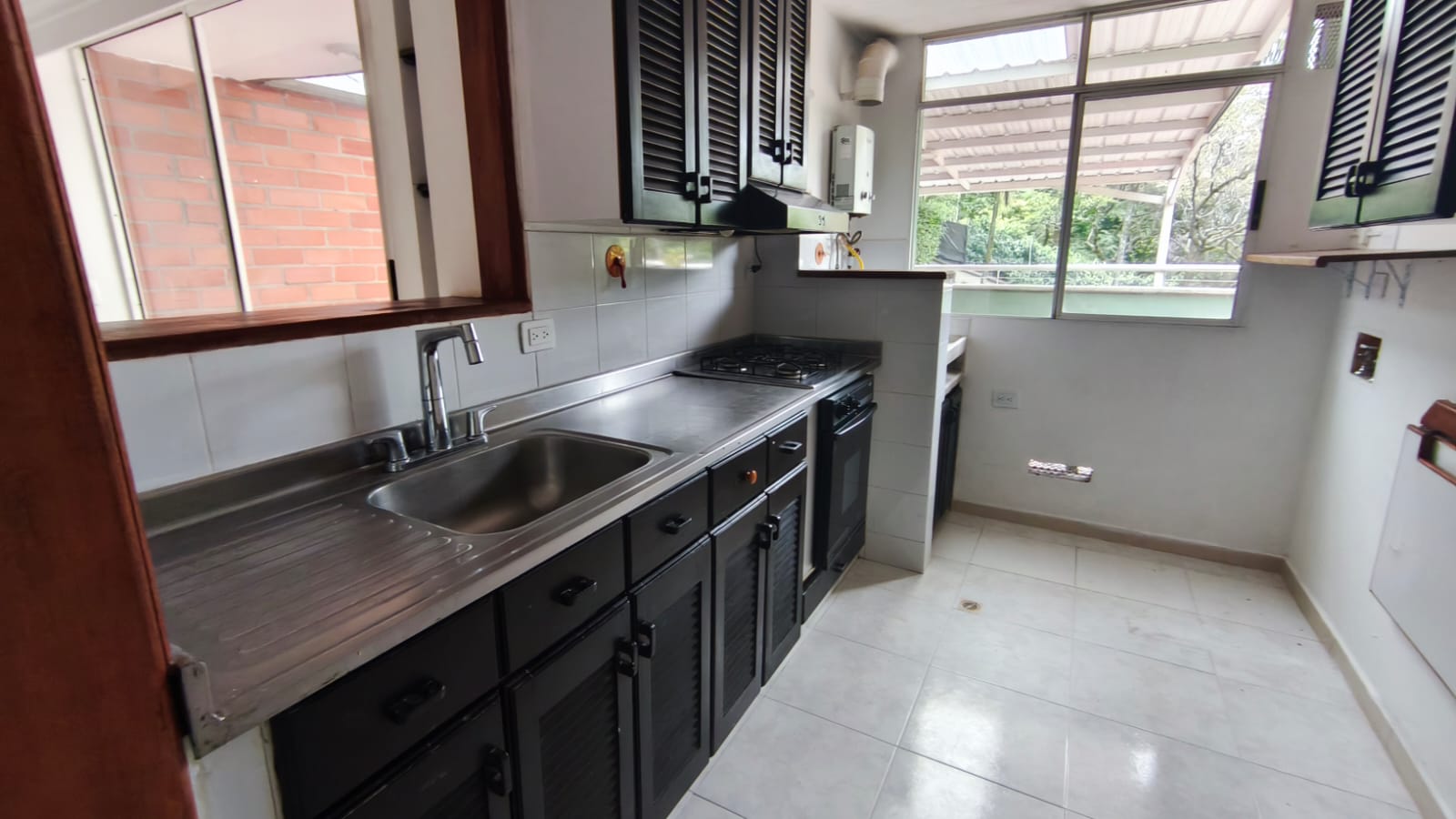 Se Arrienda Apartamento en la Loma de los Bernal, Medellín