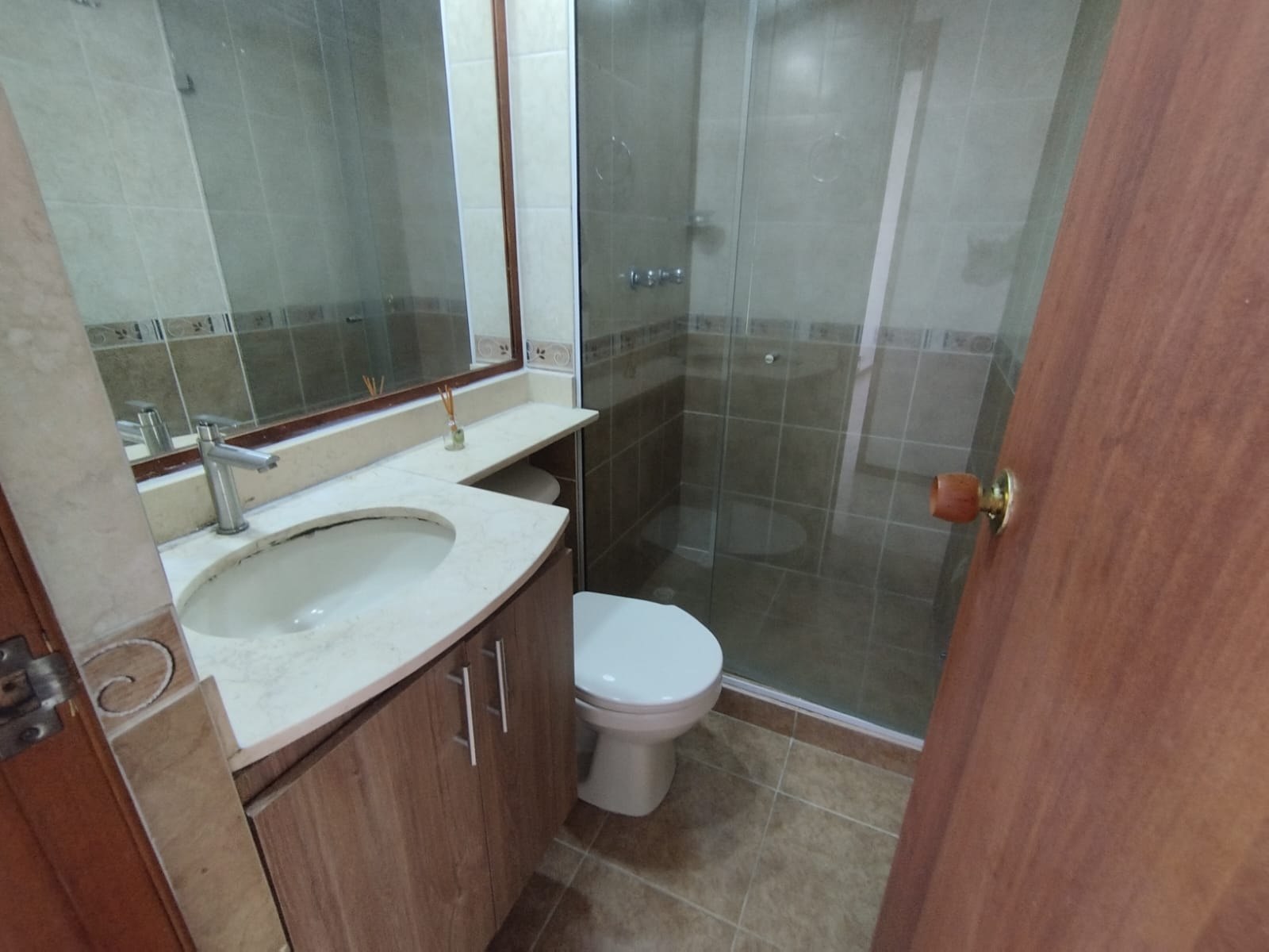 Se arrienda apartamento en Aires de Valencia,Estadio,Medellín