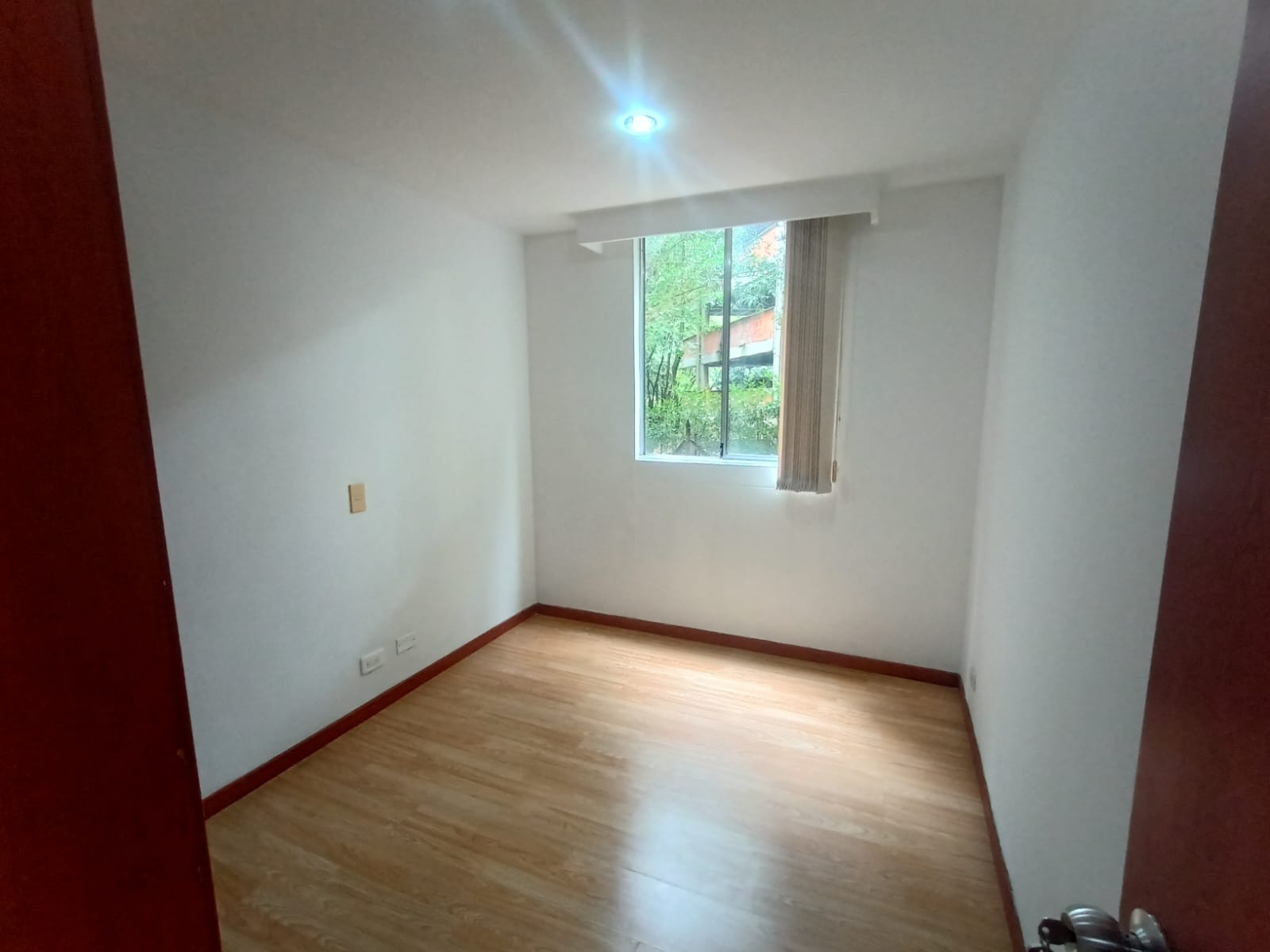 Se Arrienda Apartamento en la Loma de los Bernal, Medelín