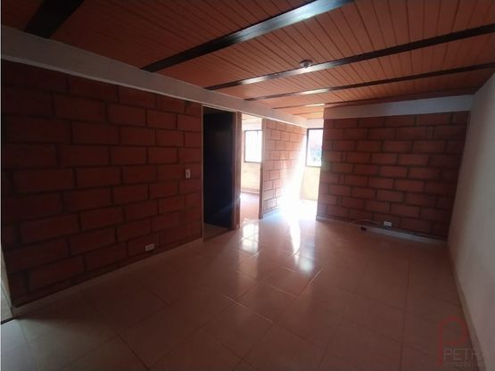 Se Arrienda Apartamento En Andalucia - La Francia; Medellin