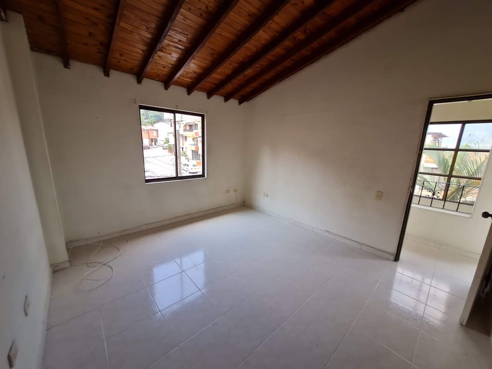 Se Vende Casa en Robledo la Pola, Medellín