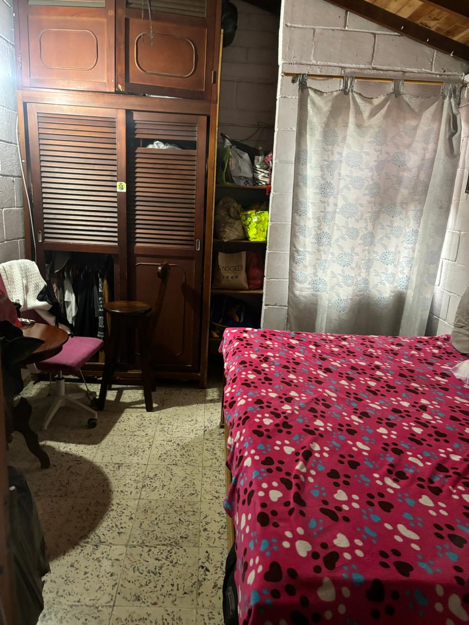 Se Vende Casa En Gratamira; Medellin