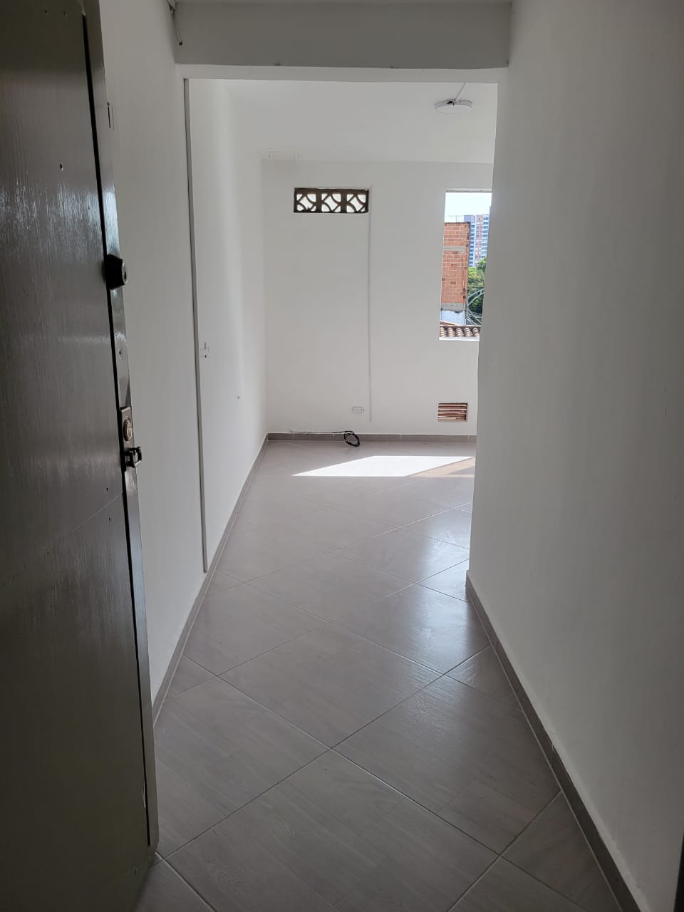 Se Arrienda Oficina en Suramericana, Medellín