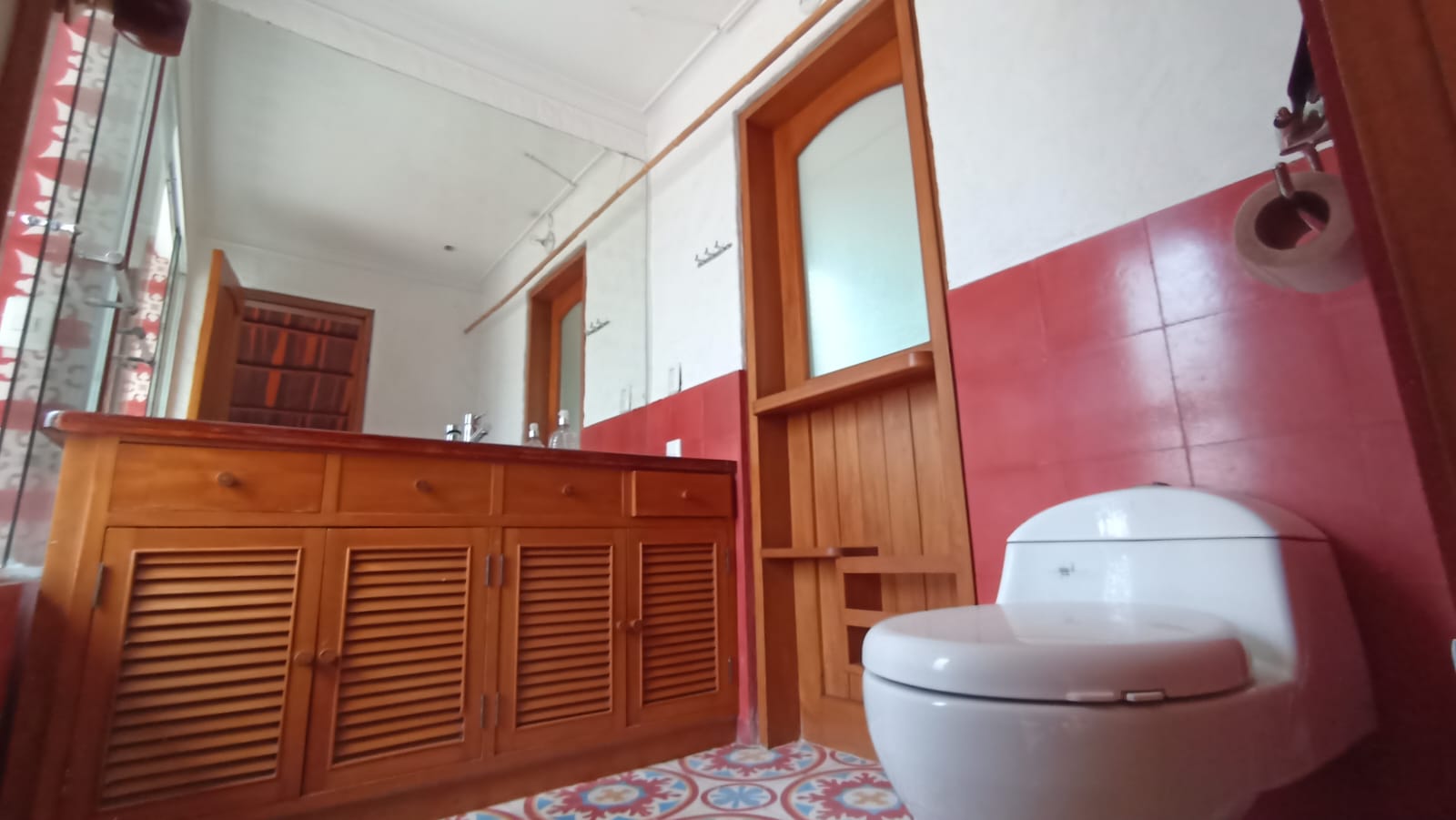 Se Arrienda Casa Unifamiliar en la Loma de las Brujas, Envigado