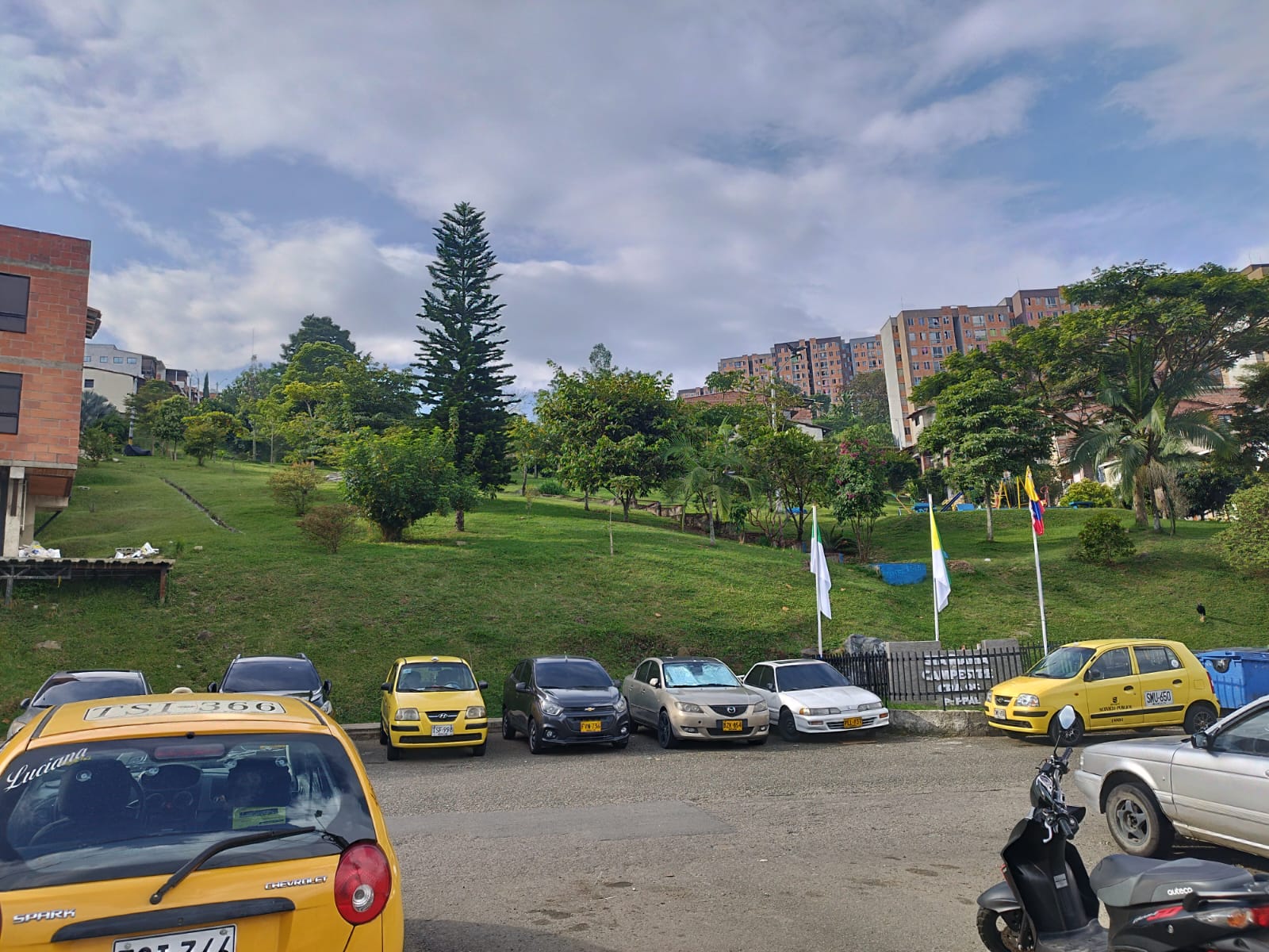 Se Arrienda Casa Unifamiliar en Robledo Santa Maria, Medellín