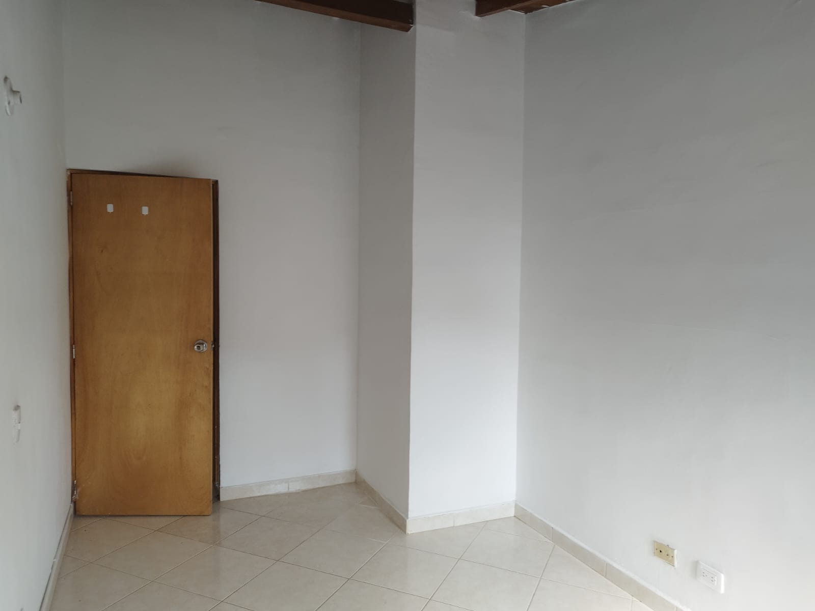 Se Arrienda Casa Unifamiliar en Robledo Santa Maria, Medellín