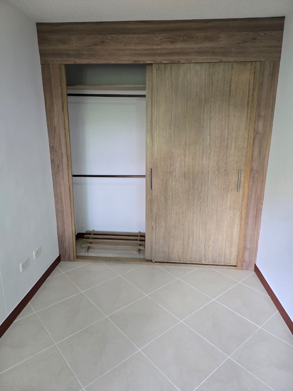 Se Arrienda Apartaestudio En La Loma De Los Bernal