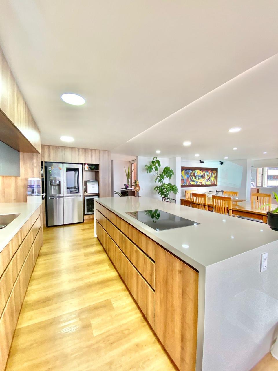 Se Arrienda Apartamento En El Poblado, Medellín
