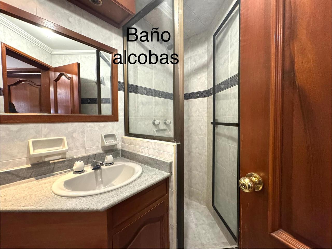 Se Arrienda/Vende Apartamento en Chico Navarra Bogotá