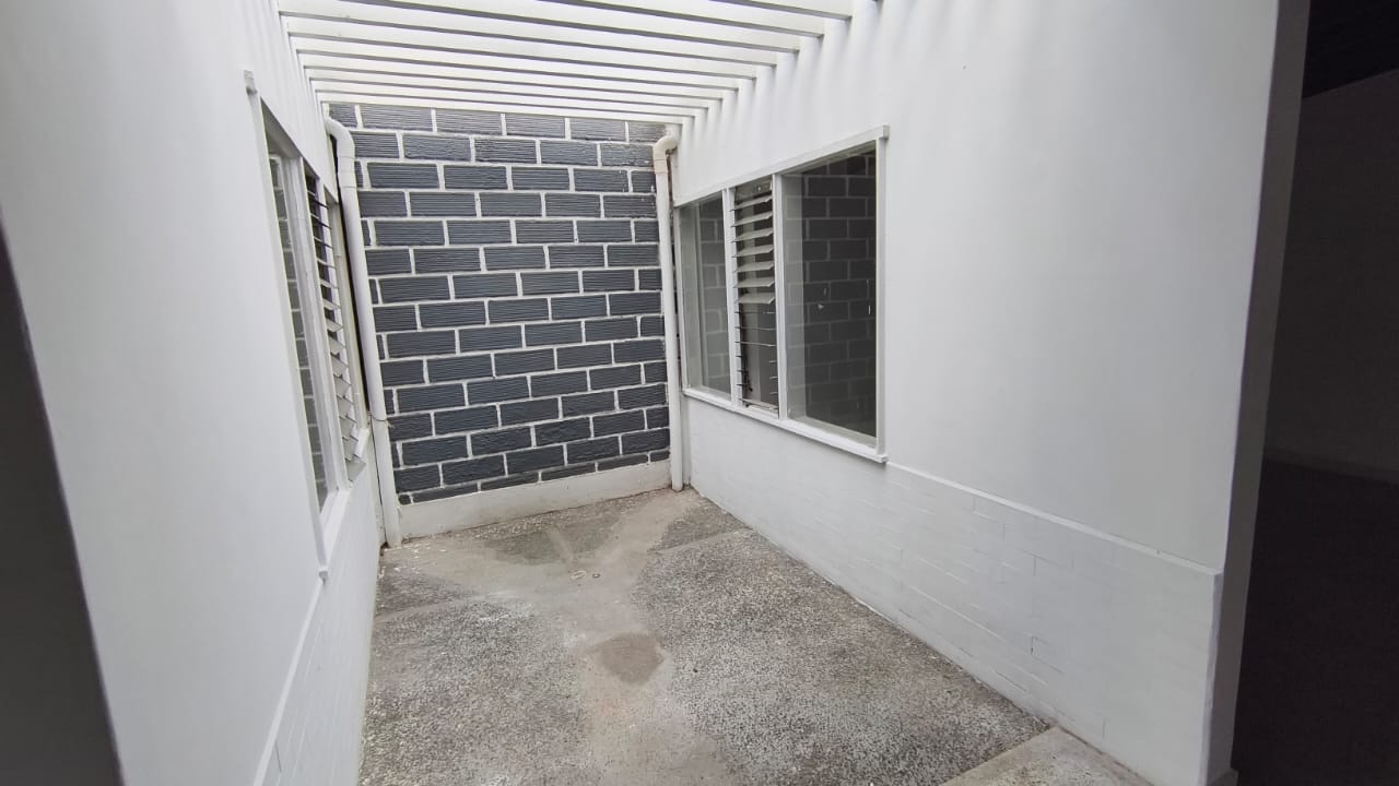 Se  Arrienda Casa Comercial en el Velodrómo,Medellín