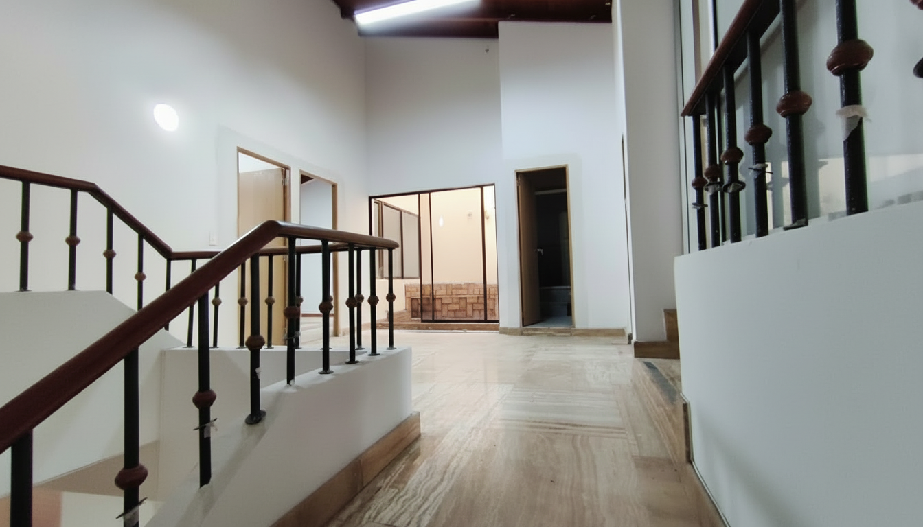 Se Arrienda Casa Comercial En El Velodromo; Medellin